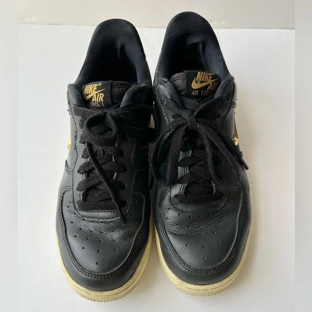 Nike Air Force 1 Low Jewel Black Metallic Gold Men's 6 Women's 7.5
